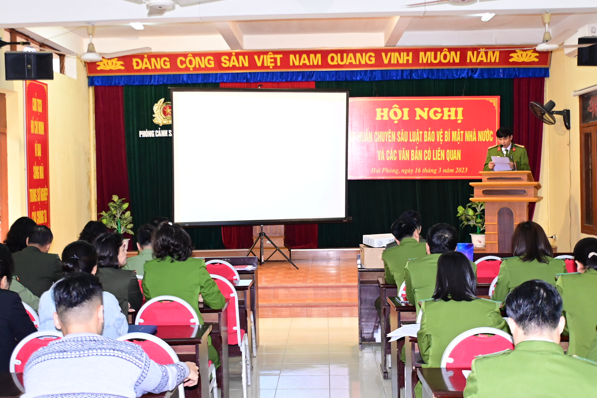 Phòng Cảnh sát cơ động & Ban Chuyên đề ANHP: Tập huấn chuyên sâu Luật bảo vệ bí mật Nhà nước và các văn bản hướng dẫn thi hành